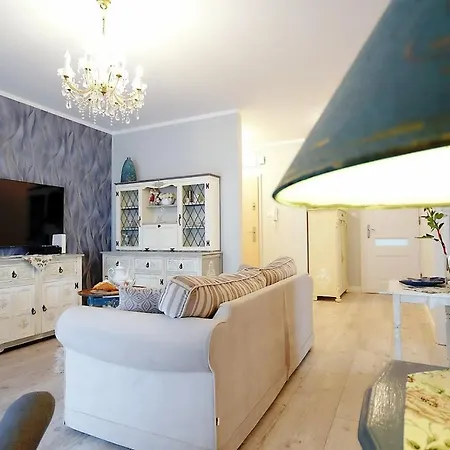 Miodowy Dom Exspanse Apartament 2 Lub 3 Pokoje Z Tarasem I Parkingiem Kolobrzeg Exterior photo
