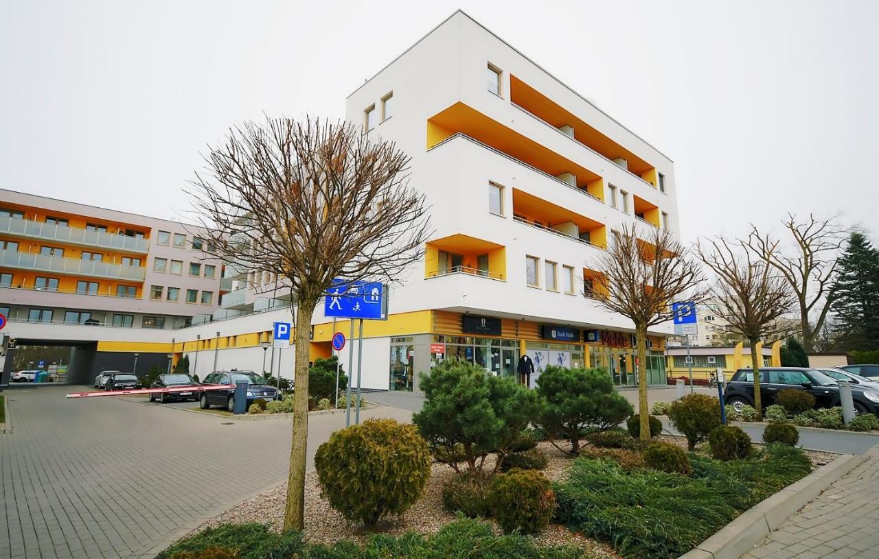 Miodowy Dom Exspanse 2 Lub 3 Z Tarasem I Parkingiem Kolobrzeg