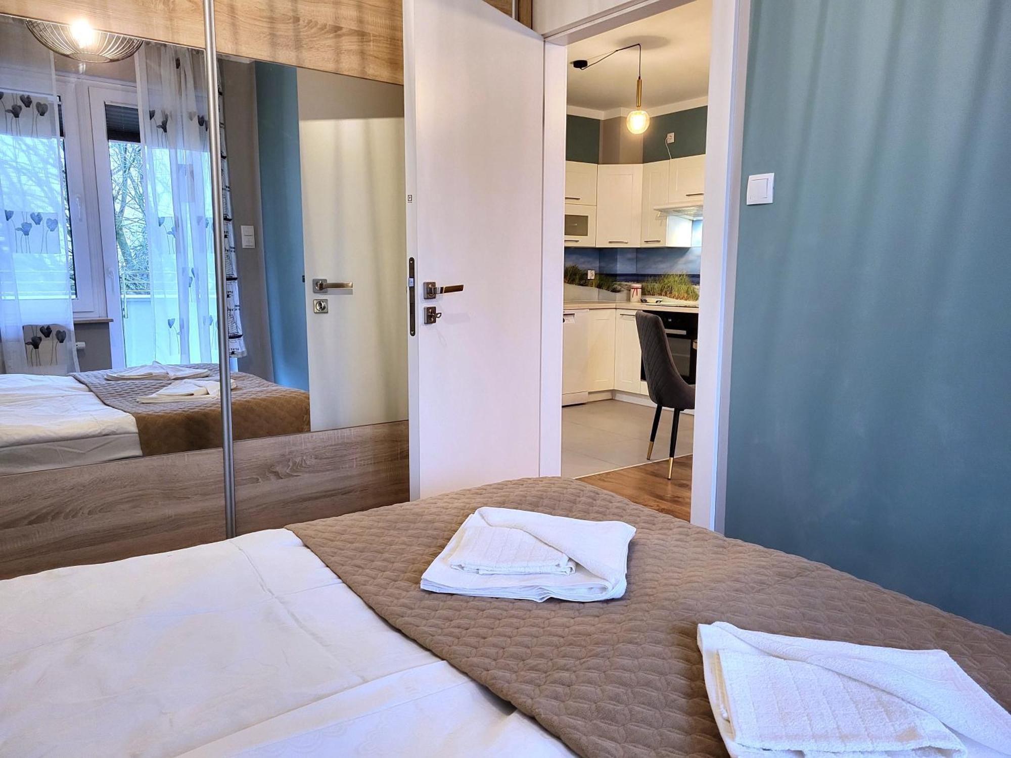 Apartment Miodowy Dom Exspanse 2 Lub 3 Z Tarasem I Parkingiem Kolobrzeg