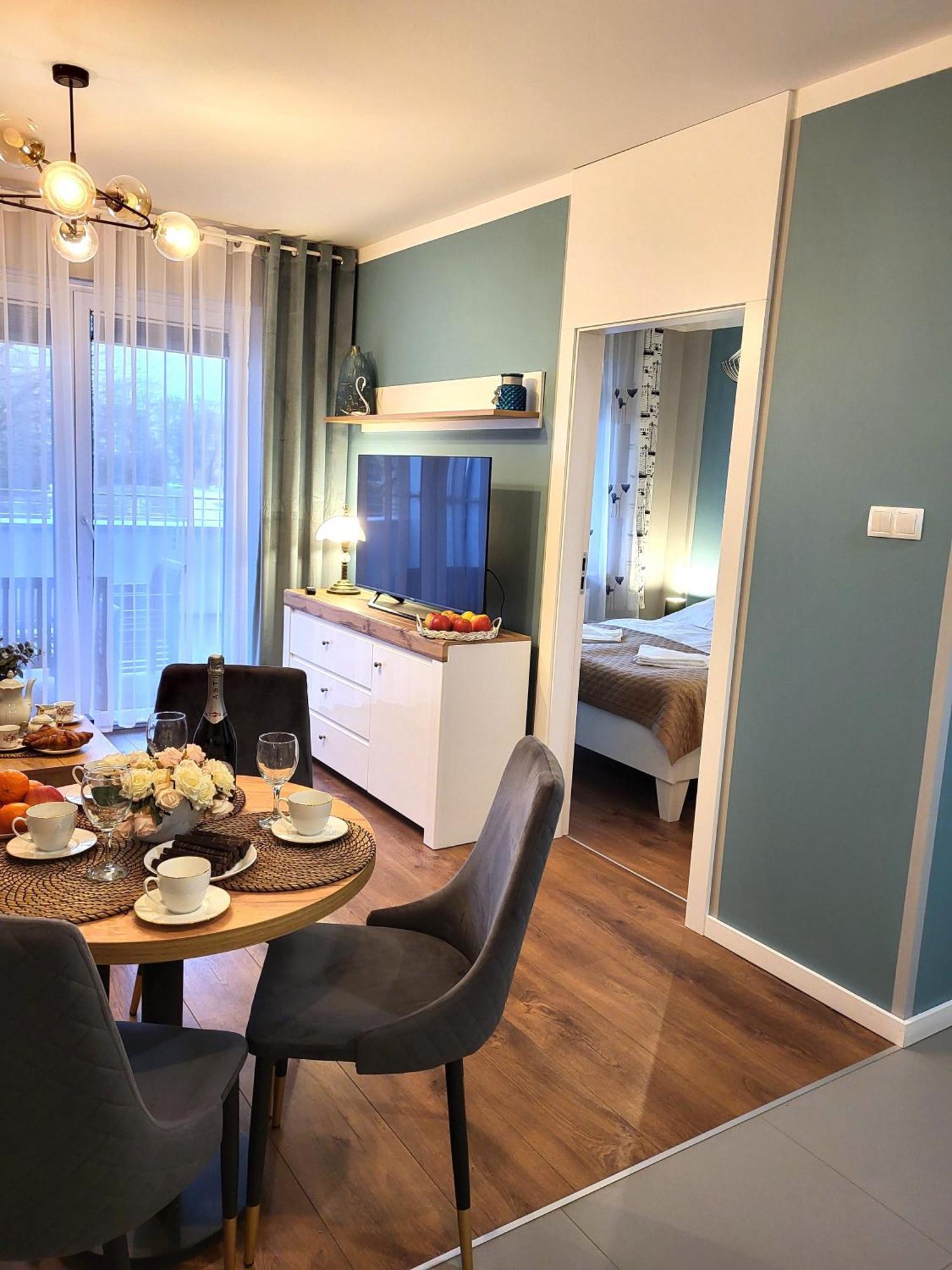 Apartment Miodowy Dom Exspanse 2 Lub 3 Z Tarasem I Parkingiem
