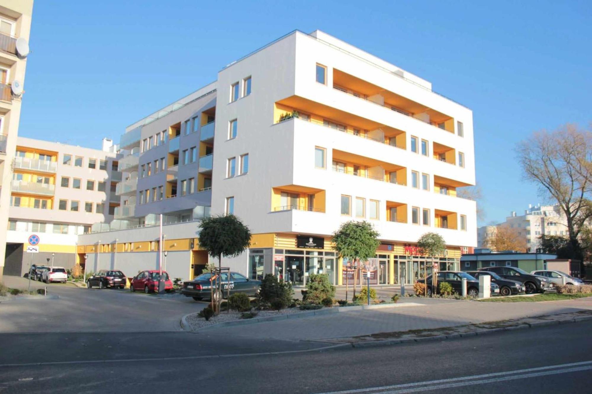 Miodowy Dom Exspanse 2 Lub 3 Z Tarasem I Parkingiem Kolberg
